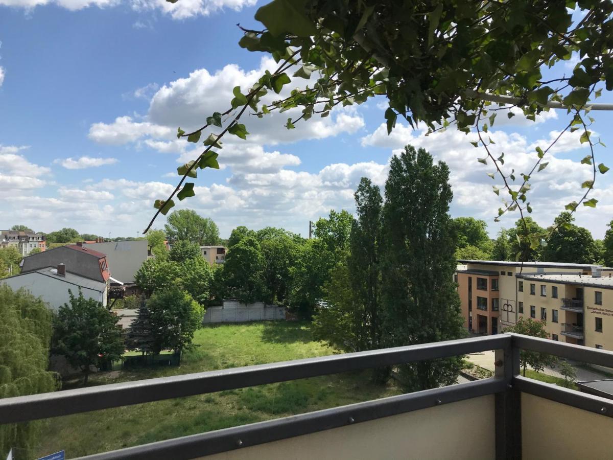 Stadtdschungel Fewo Mit Balkon Котбус Екстериор снимка