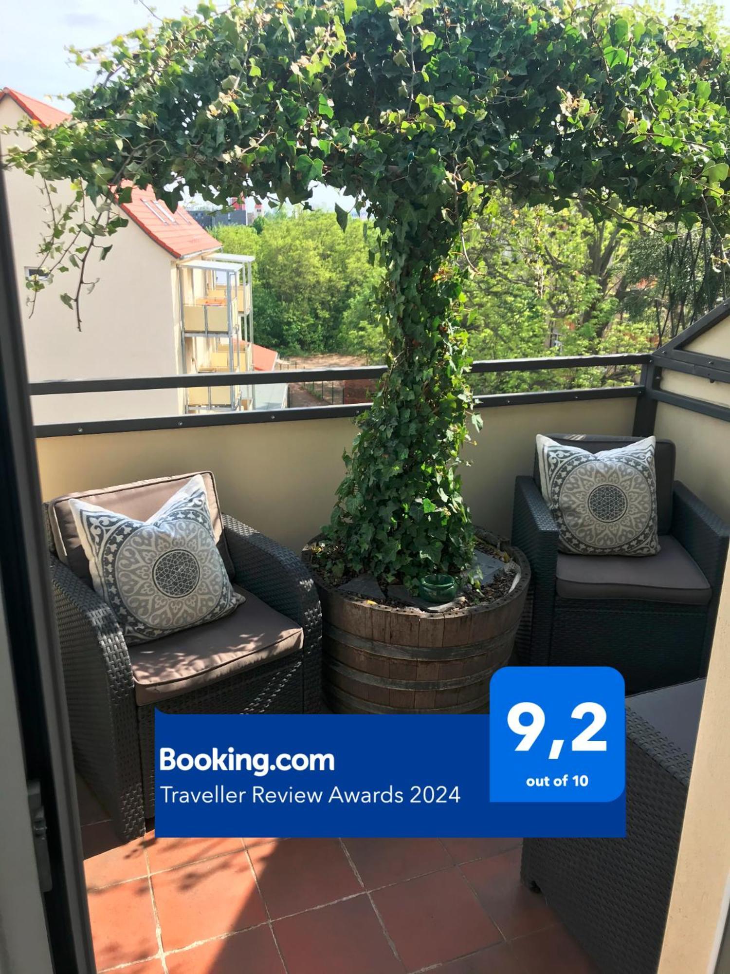 Stadtdschungel Fewo Mit Balkon Котбус Екстериор снимка